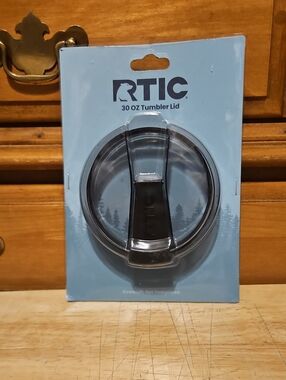 RTIC 30 oz Tumbler Replacement Lid in Clear and Black